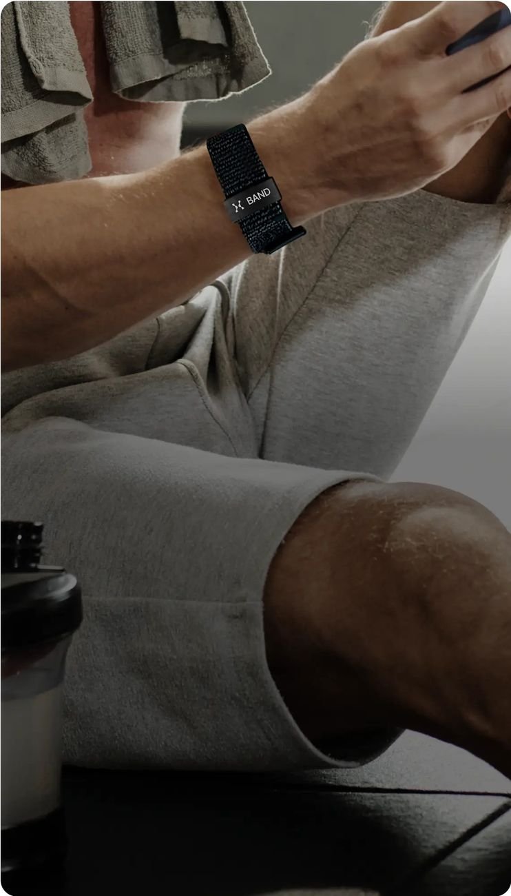 Hume Band app displaying metabolic momentum score and daily health metrics
